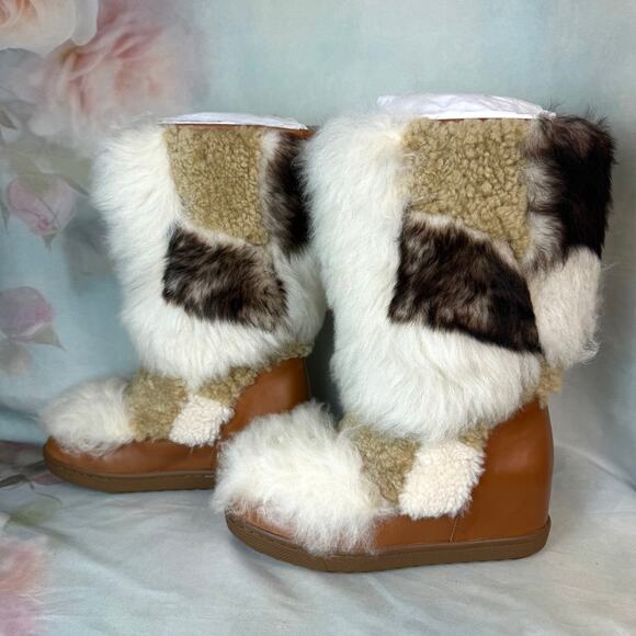 New Coach Morton Semi Matte Calf Leather & Shearling Hidden Wedge Bootie - Picture 4 of 10